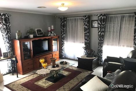 Property photo of 12 McConnell Crescent Roxburgh Park VIC 3064