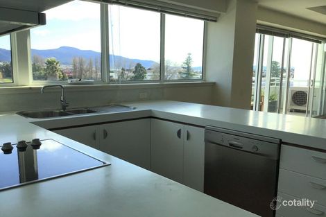 Property photo of 11/33 Tower Road New Town TAS 7008
