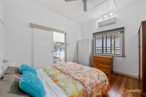 Property photo of 31 Hughes Street Hermit Park QLD 4812