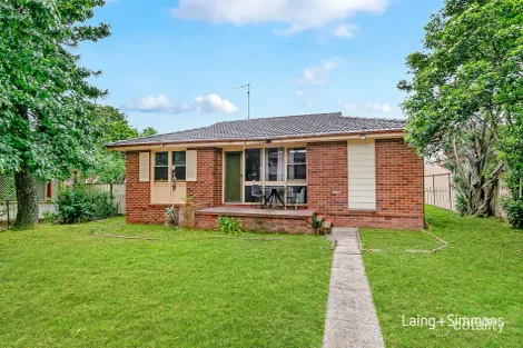 21 Lang Cres, Blackett, NSW 2770