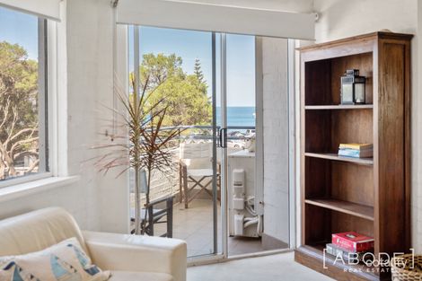 Property photo of 5/4 Warnham Road Cottesloe WA 6011