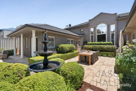 Property photo of 11 Sue Geh Circuit Nicholls ACT 2913