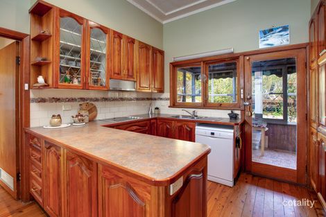 Property photo of 34 Queen Elizabeth Drive Tallangatta VIC 3700