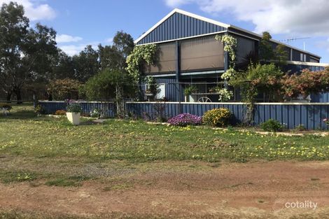 17 Mcguire Rd, Broomehill Village, WA 6318