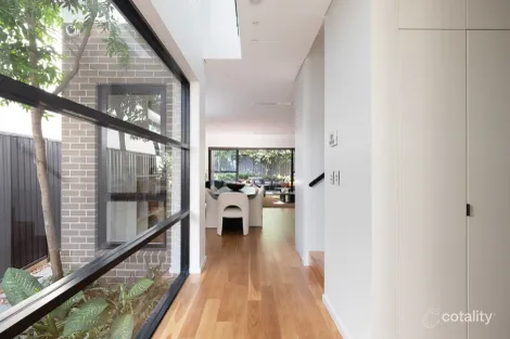 Property photo of 2A Coneill Place Forest Lodge NSW 2037