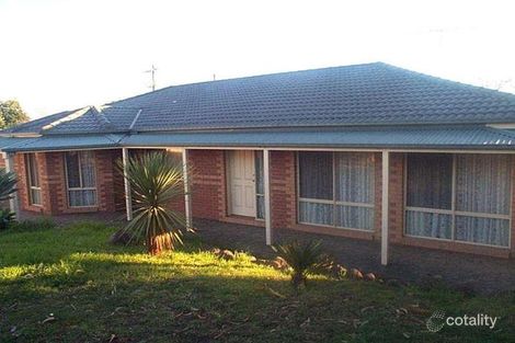 1 Vista Dr, Chirnside Park, VIC 3116