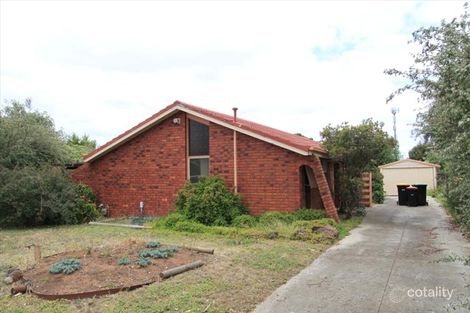 Property photo of 6 Dingley Place Melton West VIC 3337