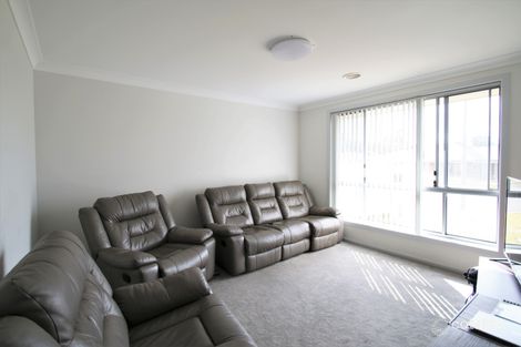 Property photo of 4 Camellia Place Orange NSW 2800