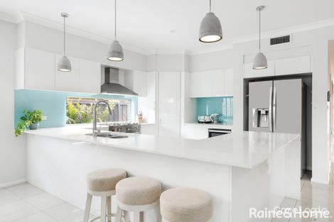 Property photo of 18 Mermaid Crescent Glenfield NSW 2167