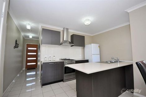 Property photo of 17 Kirkstead Grove Craigieburn VIC 3064