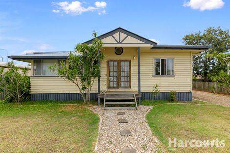 27 Caringa St, Urangan, QLD 4655