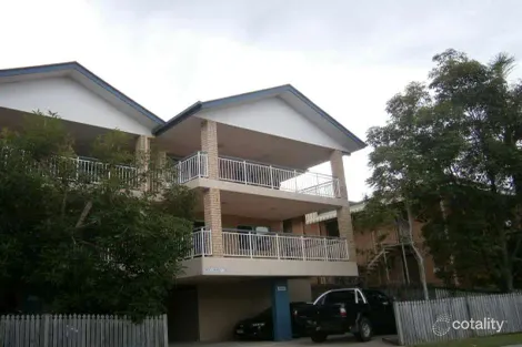 Property photo of 2/41 McLay Street Coorparoo QLD 4151