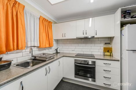 Property photo of 2/17 Hume Street North Toowoomba QLD 4350