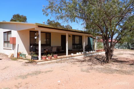 Property photo of 7 Red Admiral Place Lightning Ridge NSW 2834