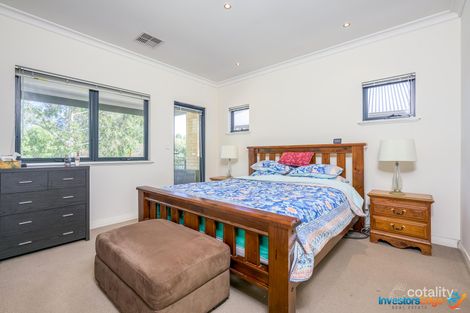 Property photo of 11 Wyvern Lane Woodbridge WA 6056