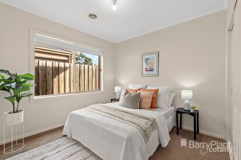 Property photo of 13 Carinya Crescent South Morang VIC 3752