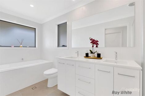 Property photo of 38 Viewpoint Street Rochedale QLD 4123