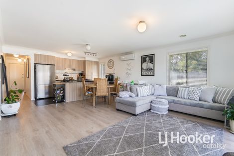 Property photo of 7/34 Sir Thomas Drive Pakenham VIC 3810