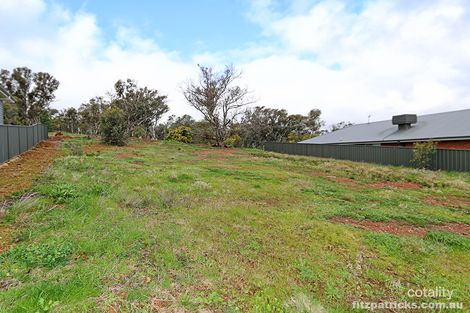 Property photo of 87 Brooklyn Drive Bourkelands NSW 2650