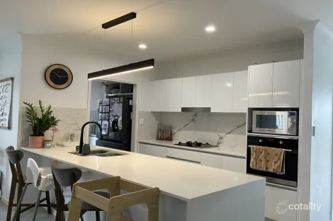 Property photo of 52 Highfield Circuit Bentley Park QLD 4869