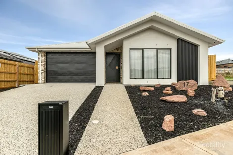 17 Davenport Dr, Sunbury, VIC 3429
