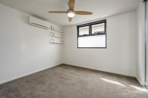 Property photo of 4 Lomandra Walkway Brunswick East VIC 3057