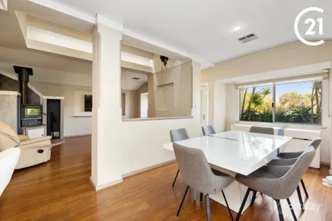 Property photo of 14 Jipse Crescent East Bunbury WA 6230