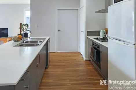 Property photo of 11 Eva Place Murray Bridge SA 5253