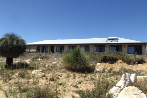 261 Sovereign Hill Dr, Gabbadah, WA 6041