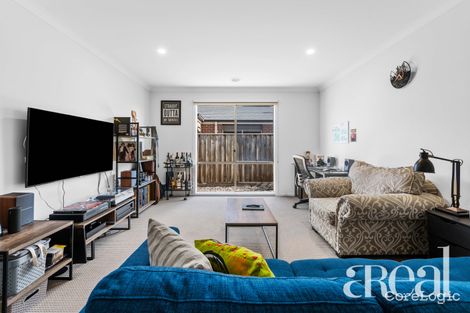 Property photo of 17 Kurrali Crescent Werribee VIC 3030