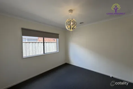 Property photo of 10 Spencer Street Point Cook VIC 3030