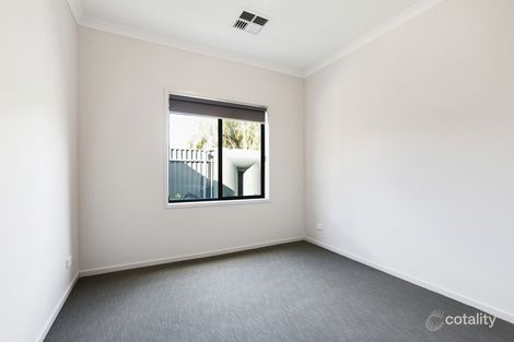 22 Woodbrook Ave, Windsor Gardens, SA 5087