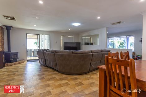 Property photo of 43 Reynolds Close Swan View WA 6056