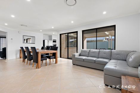 Property photo of 41 Squadron Crescent Rutherford NSW 2320