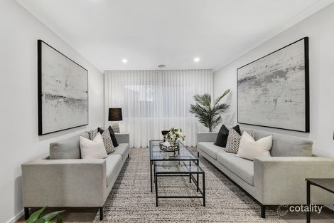 Property photo of 5 Beauchamp Way Cranbourne East VIC 3977