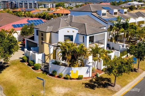 Property photo of 7/31 North Shore Avenue Varsity Lakes QLD 4227