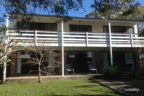 8 Emerald Dr, Diamond Beach, NSW 2430