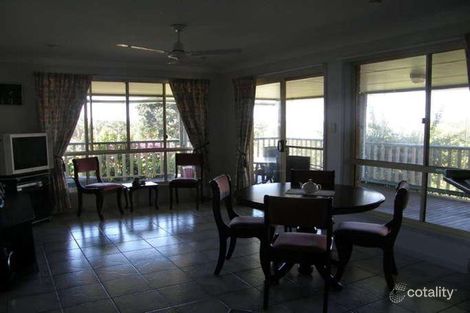 Property photo of 5 Queensbury Grove Urraween QLD 4655