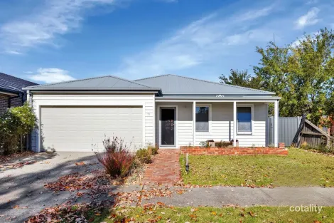 71 The Esplanade, Taylors Hill, VIC 3037