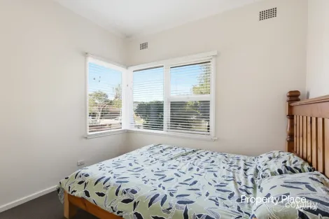 Property photo of 15 Thomas Street Picnic Point NSW 2213
