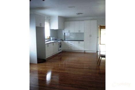 Property photo of 6 Chisholm Crescent Seymour VIC 3660