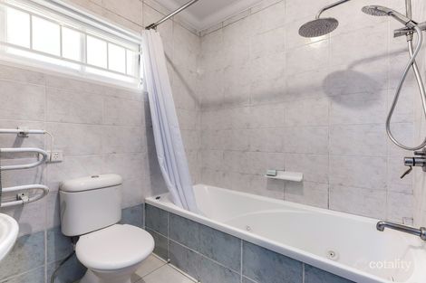 Property photo of 100 Eighth Avenue St Lucia QLD 4067