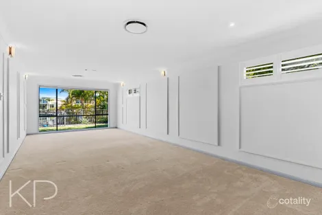 Property photo of 6 Parkview Place Helensvale QLD 4212