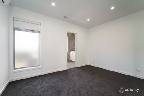 Property photo of 2/20 Leo Avenue Tarneit VIC 3029