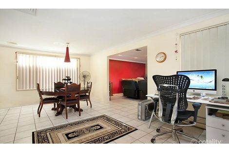 Property photo of 40 Woolmers Crescent Mardi NSW 2259