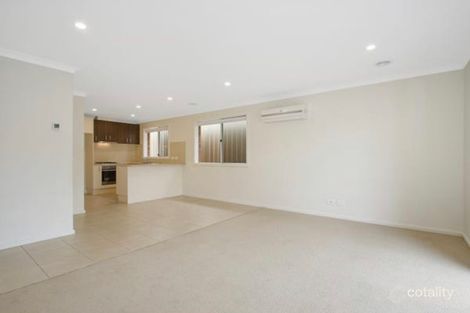 Property photo of 27 Brookfields Mews Lavington NSW 2641