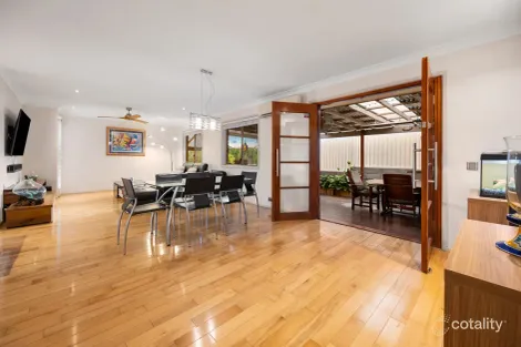 40 Jingella St, Hope Island, QLD 4212