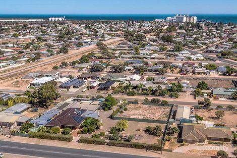 Property photo of 15 East Terrace Wallaroo SA 5556