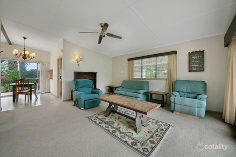 Property photo of 1 Elanora Street Oxley QLD 4075