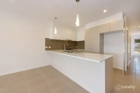 Property photo of 4/5 Seaview Parade Dromana VIC 3936
